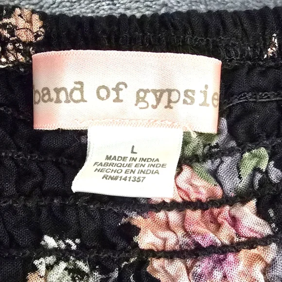 2/$30 Band of Gypsies Black Contrasting Floral Jumpsuit Sz L Flutter Cap Sleeves